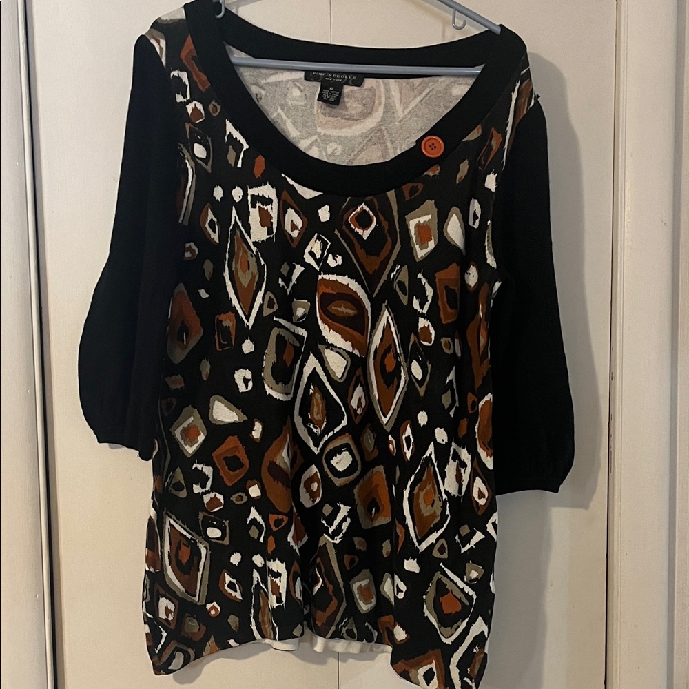 Like new, pine needle, Geometric Black and Brown Blouse
